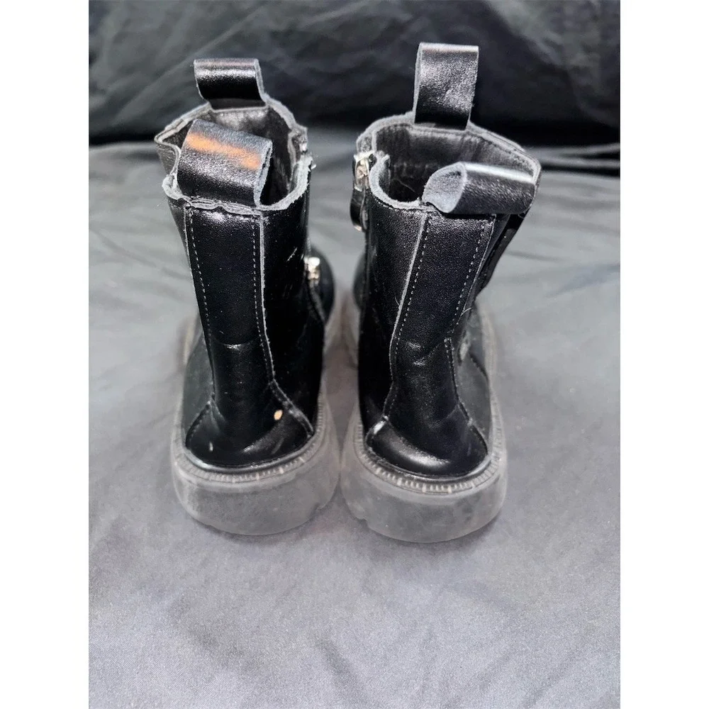 Unbranded kids size 10 Ankle Boots Black Platform Lug Sole Side Zip Pull Tabs